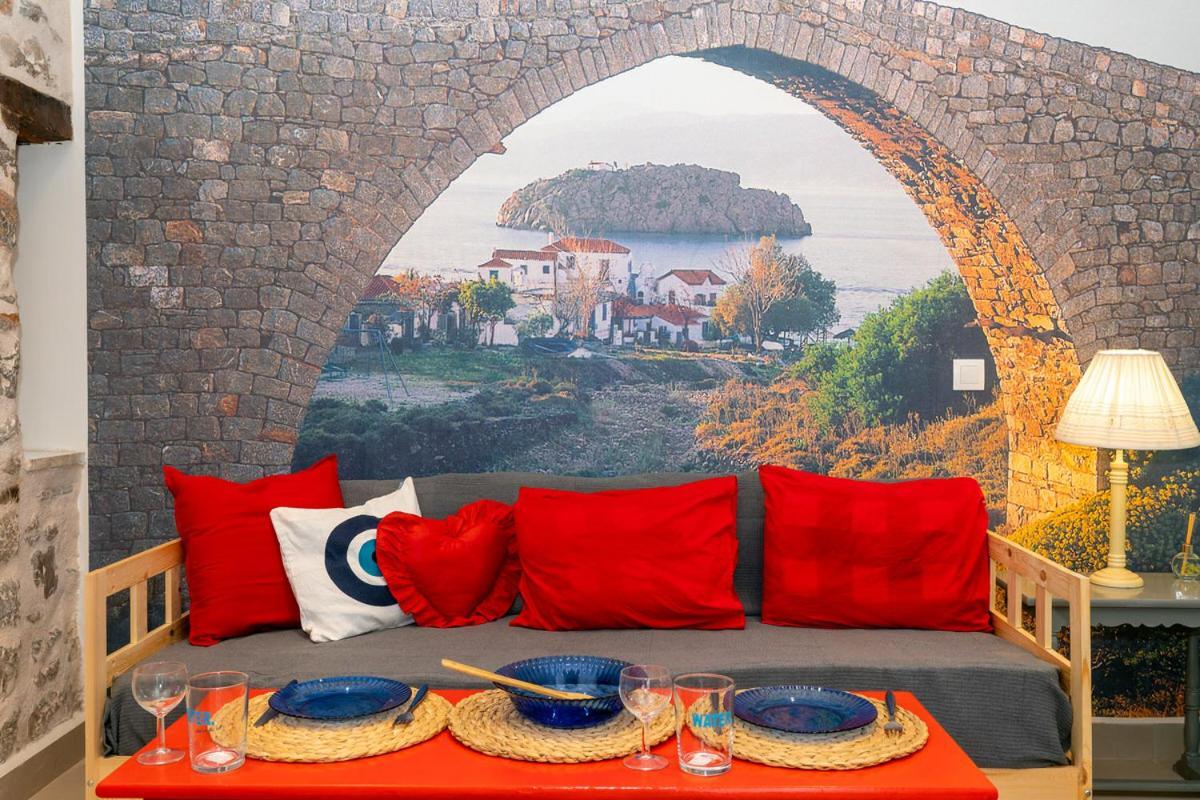 Ydor Apartment